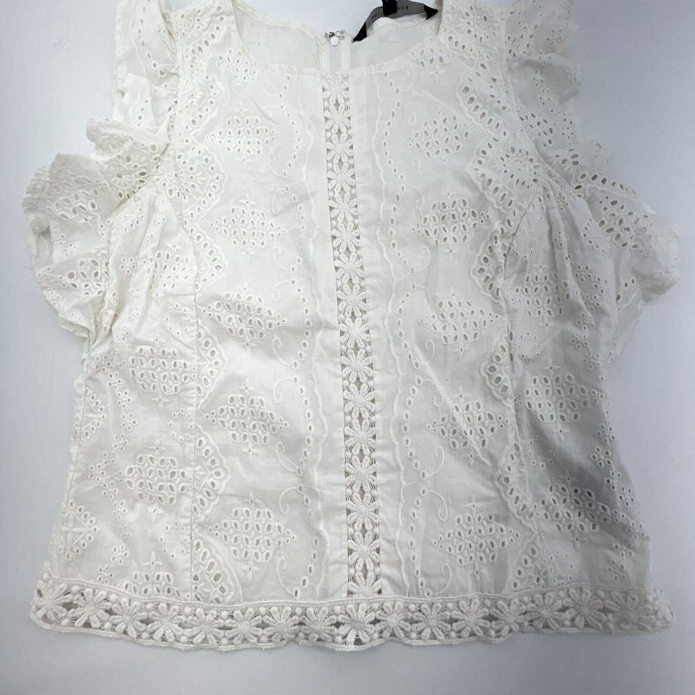Walter Baker Women's Top White Eyelet Short Sleeves Back Zip Blouse Size M